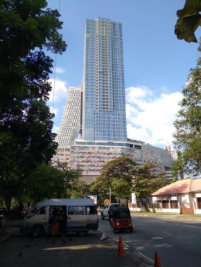 Super Luxury 2 BR Apartment in Five Star Colombo City Centre